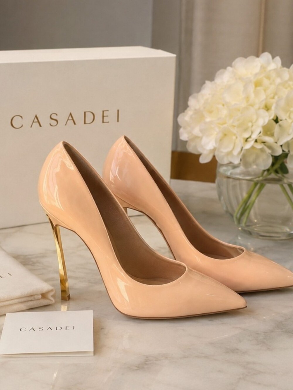 Casadei Blade Patent Leather Heels – Brand New – Cream & Gold – Pointed Toe Pump